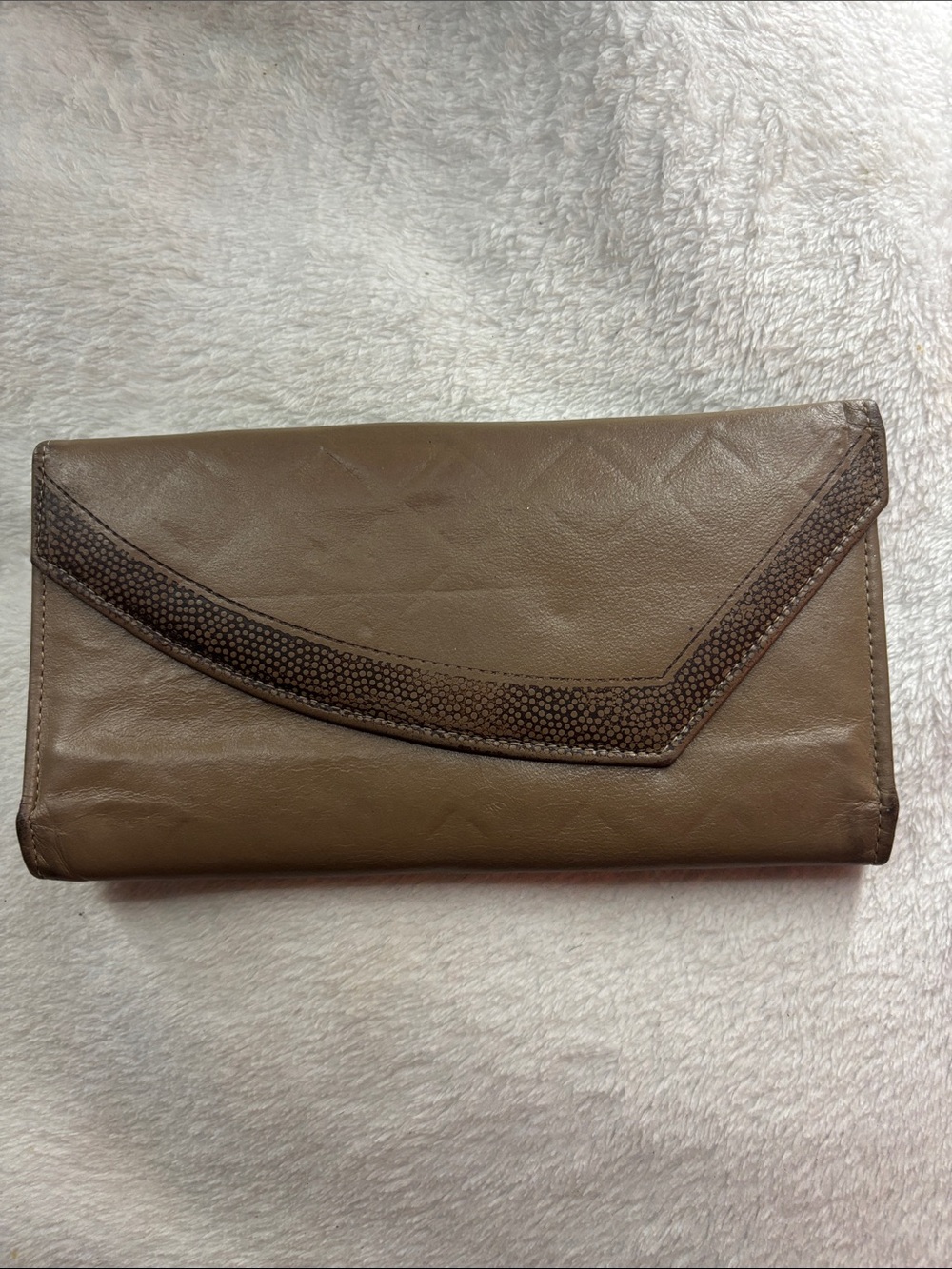 Brown Leather Envelope Wallet - Classic Women's Clutch